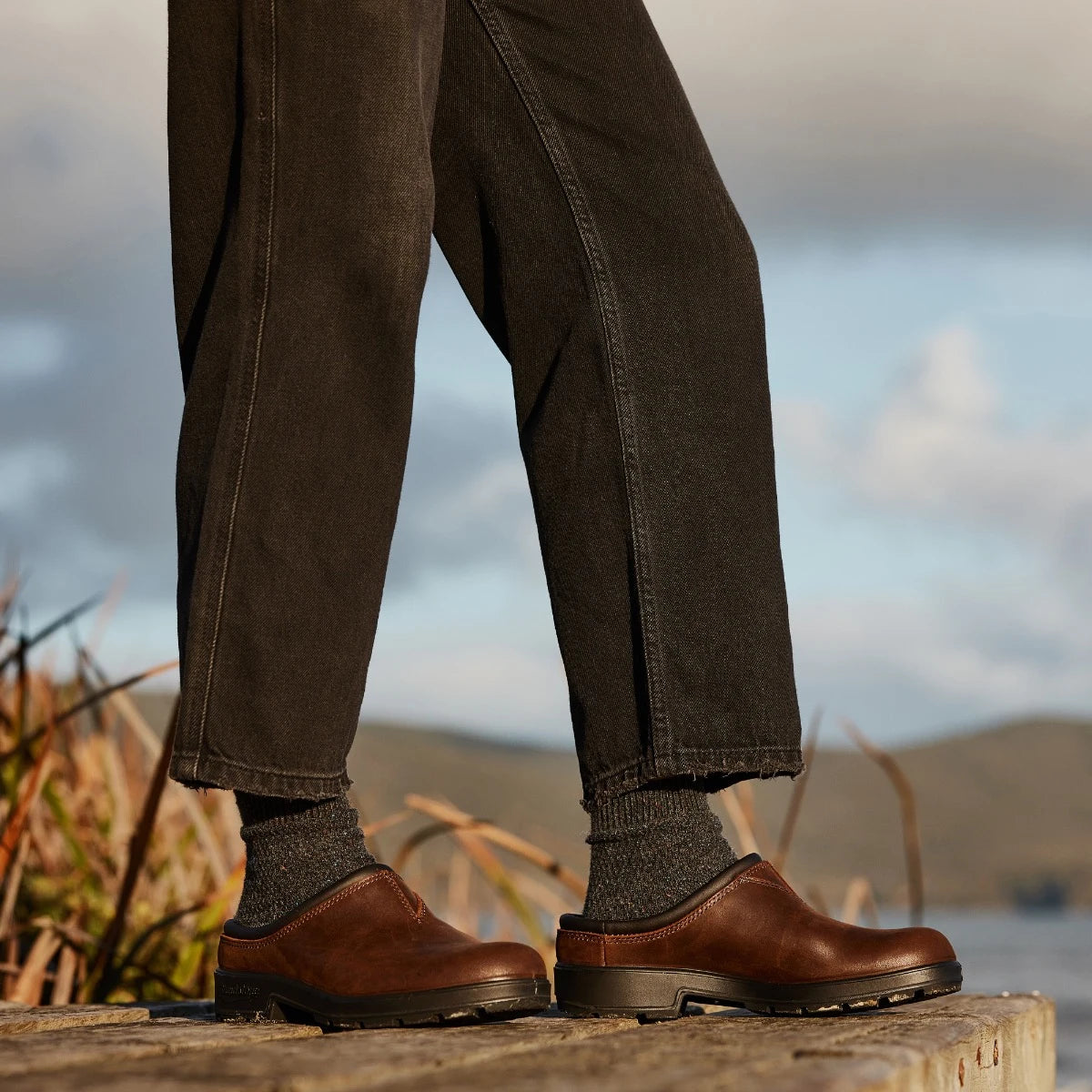 Men's 2421 Brown Clog