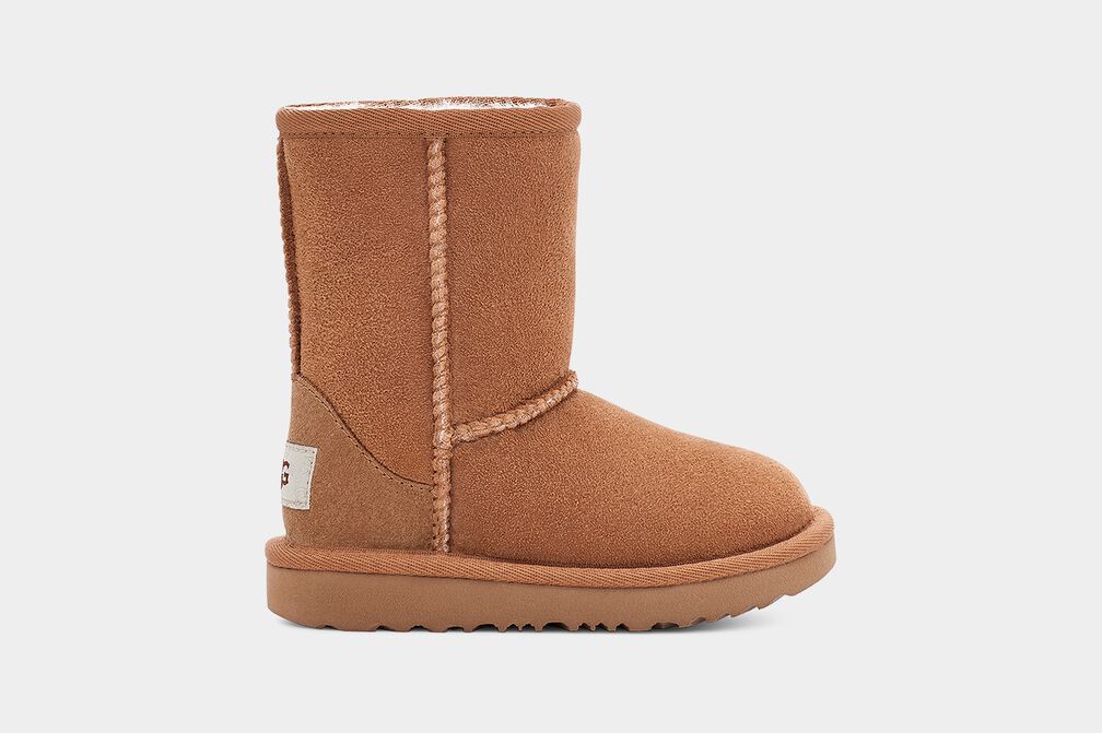 Girl deals UGG boots 1